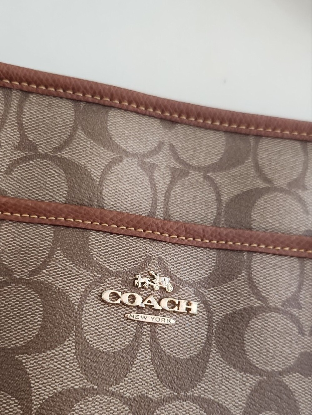 Coach Brown Signature Crossbody with Gold Hardware - Picture 3 of 11